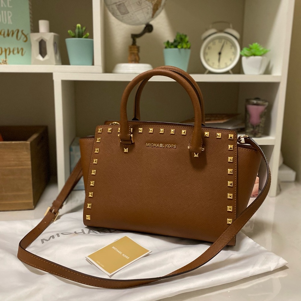 Michael Kors Studded Selma in color Luggage